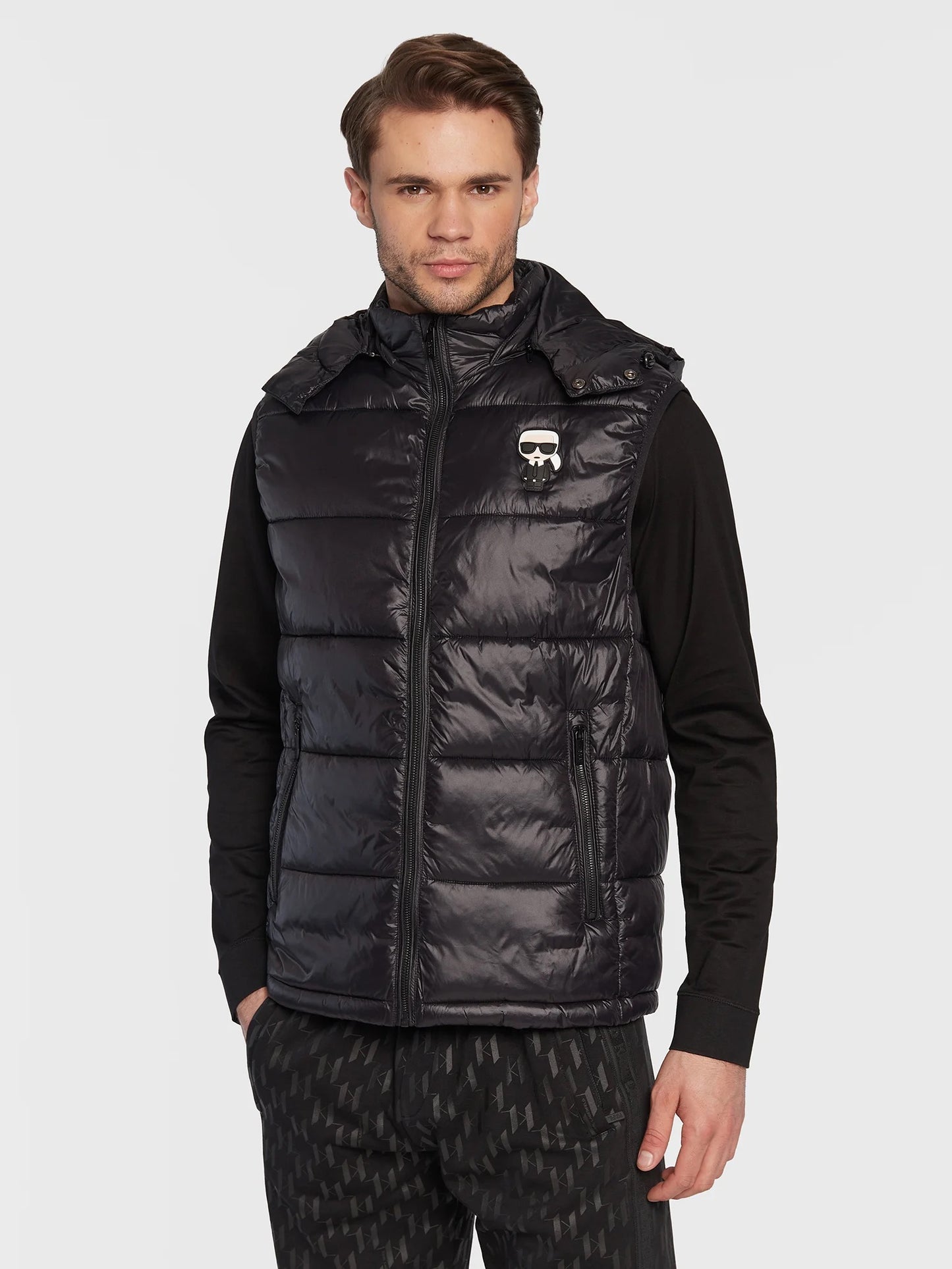 Karl Lagerfeld
Ikonik Karl-appliqué padded gilet