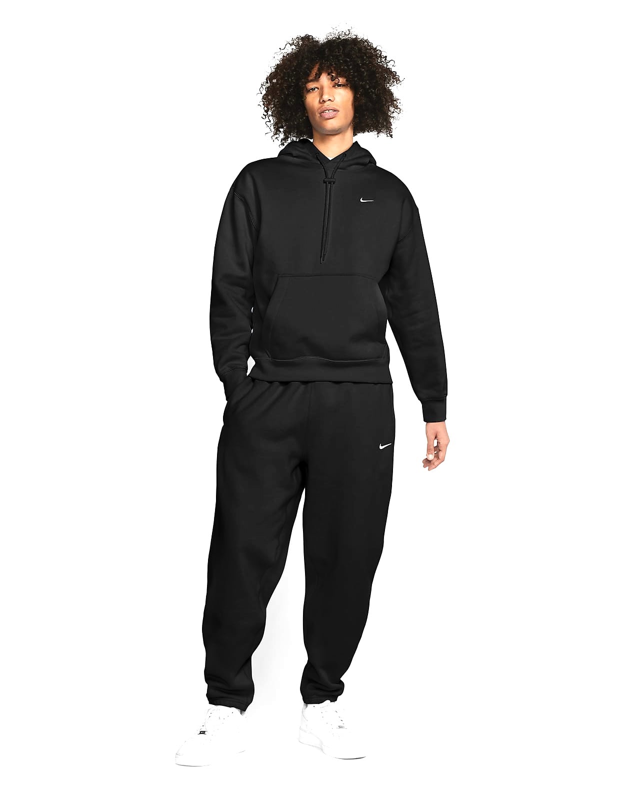 Nike Solo Swoosh
Men's Fleece Trousers oversized