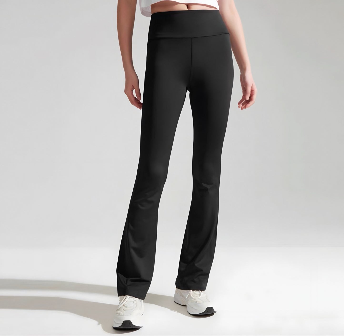 CALVIN KLEIN
Women's Flared Gym Leggings - Polyester
Blend, Black