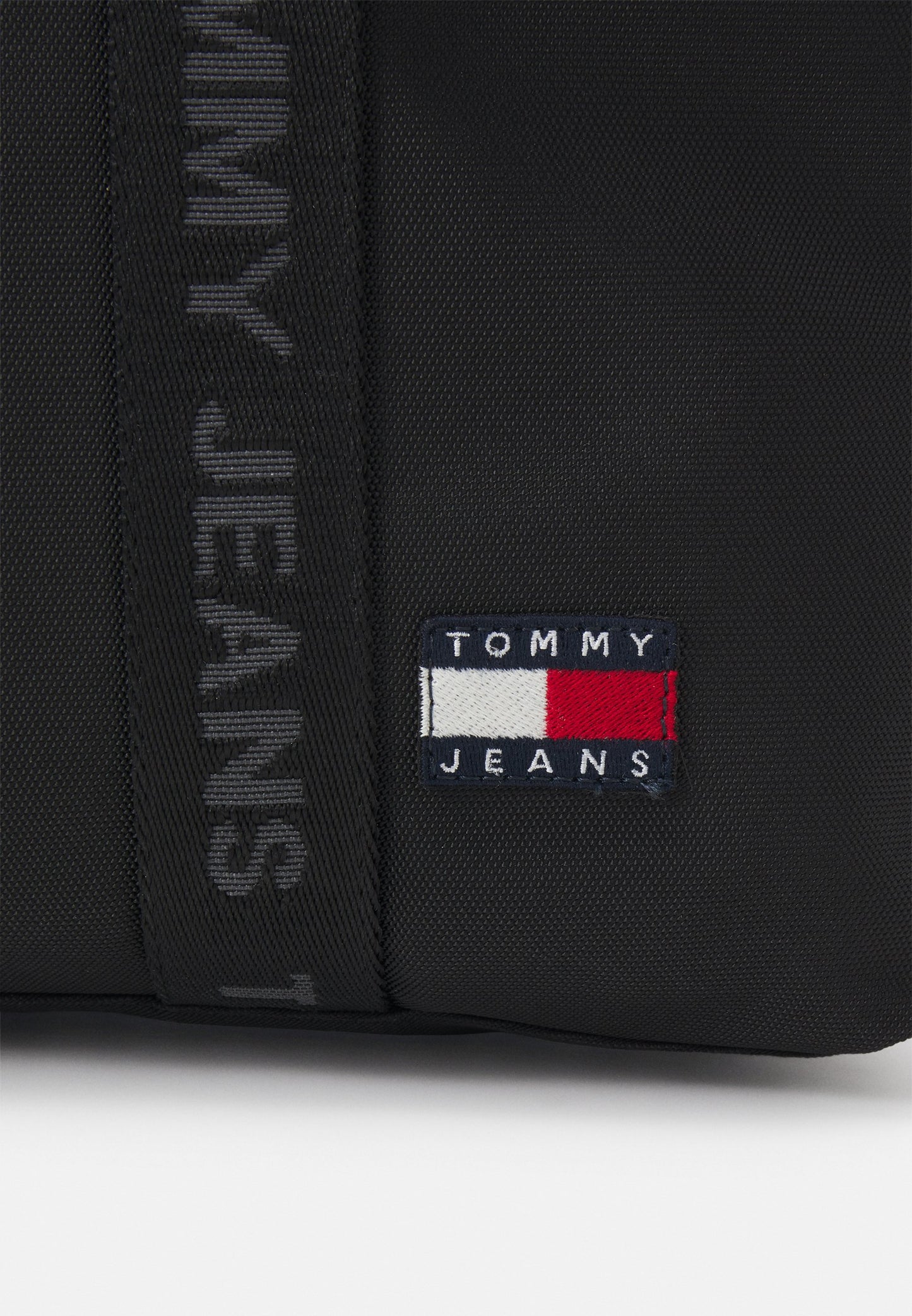 Tommy Jeans
ESSENTIAL DAILY TOTE UNISEX - Tote bag - black