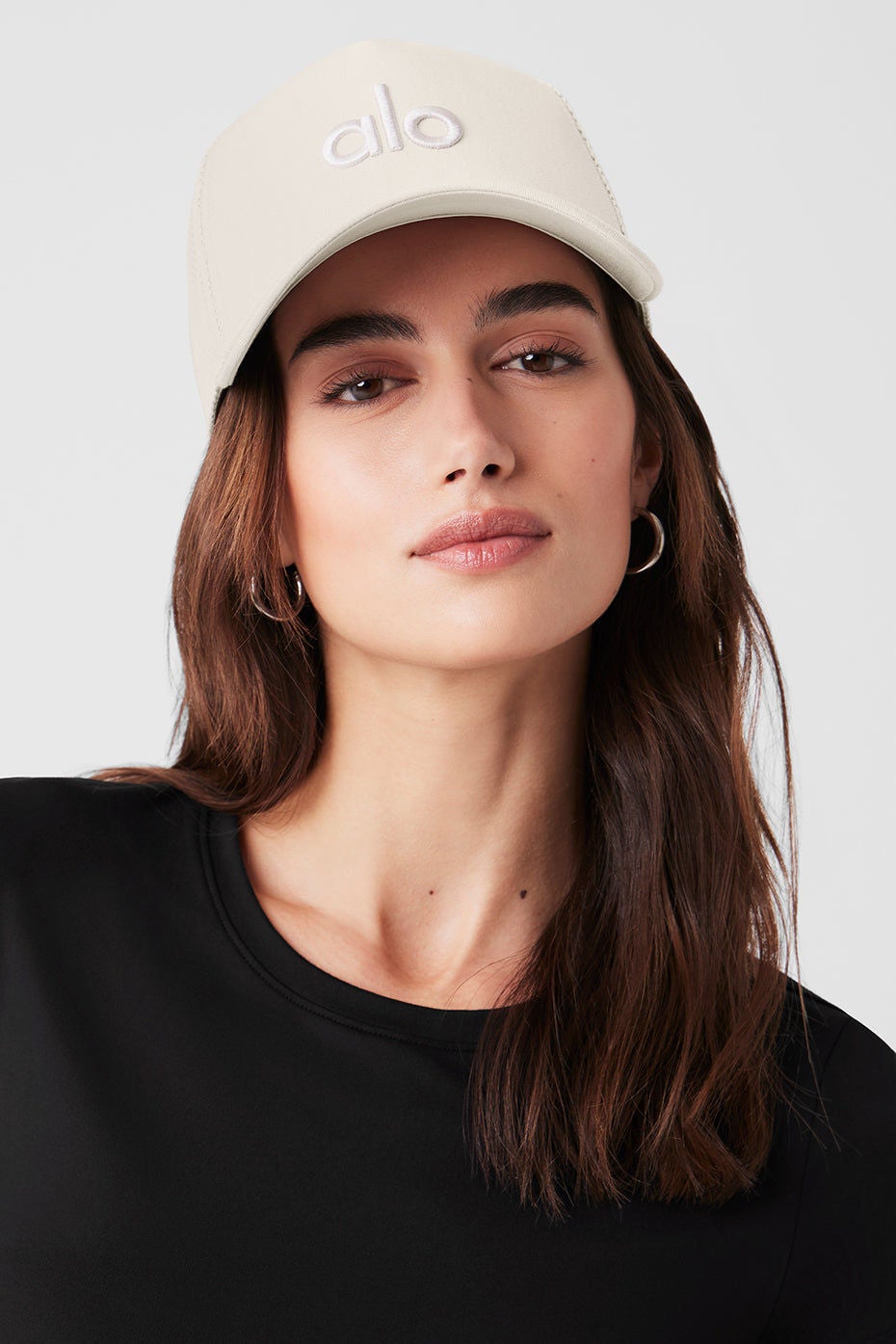 alo yoga District Trucker Hat - Unisex