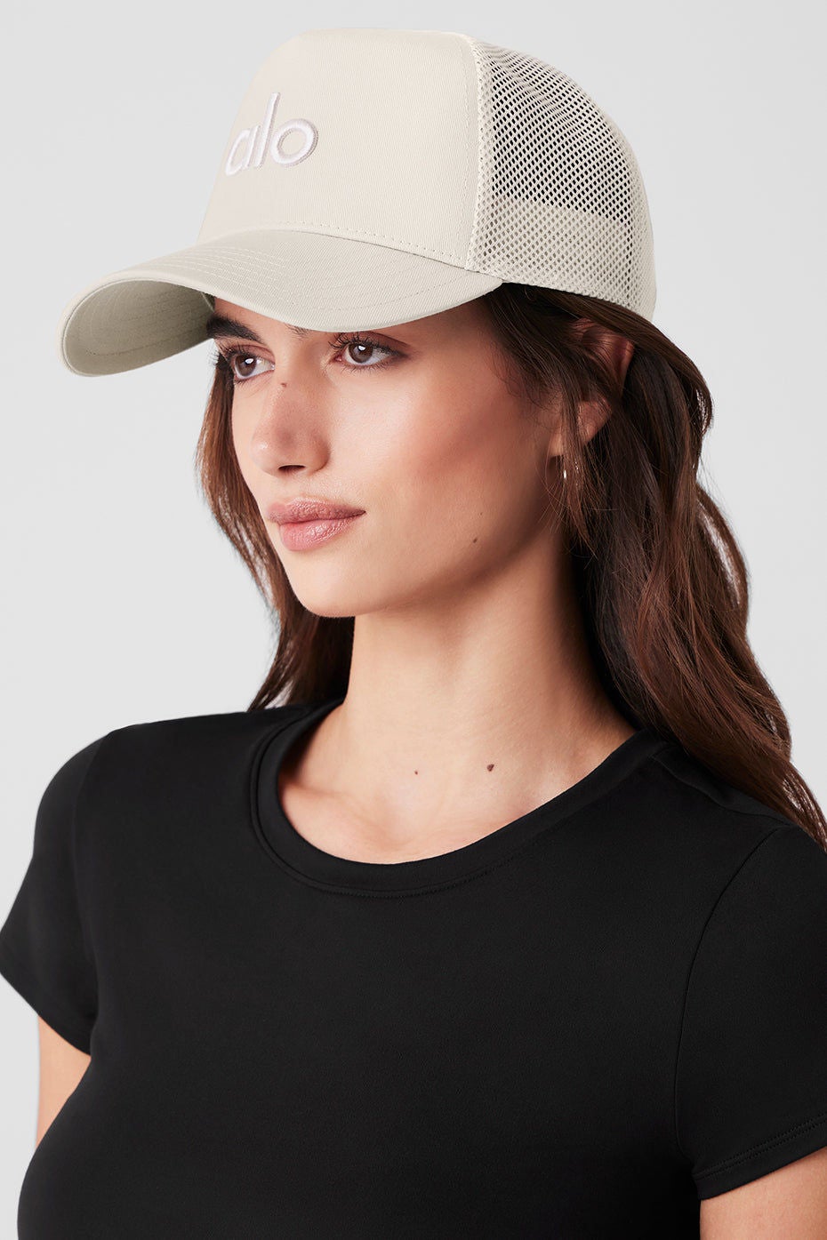 alo yoga District Trucker Hat - Unisex